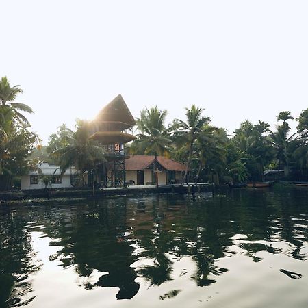 ChampakulamTulsi Kayal Retreat公寓 外观 照片