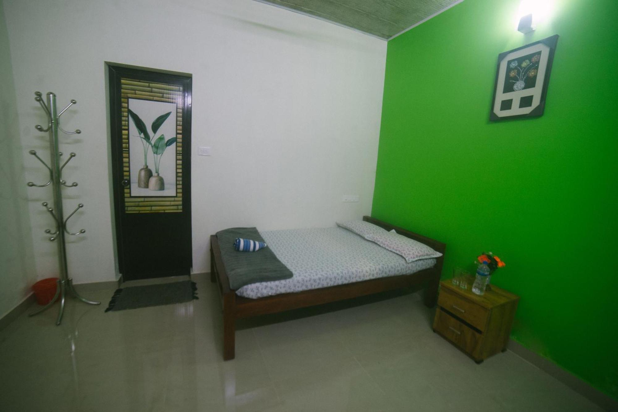 ChampakulamTulsi Kayal Retreat公寓 外观 照片
