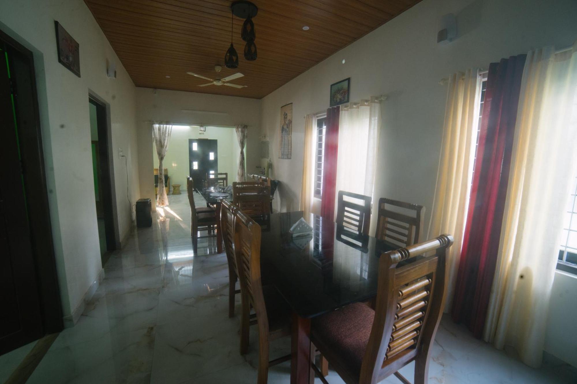 ChampakulamTulsi Kayal Retreat公寓 外观 照片