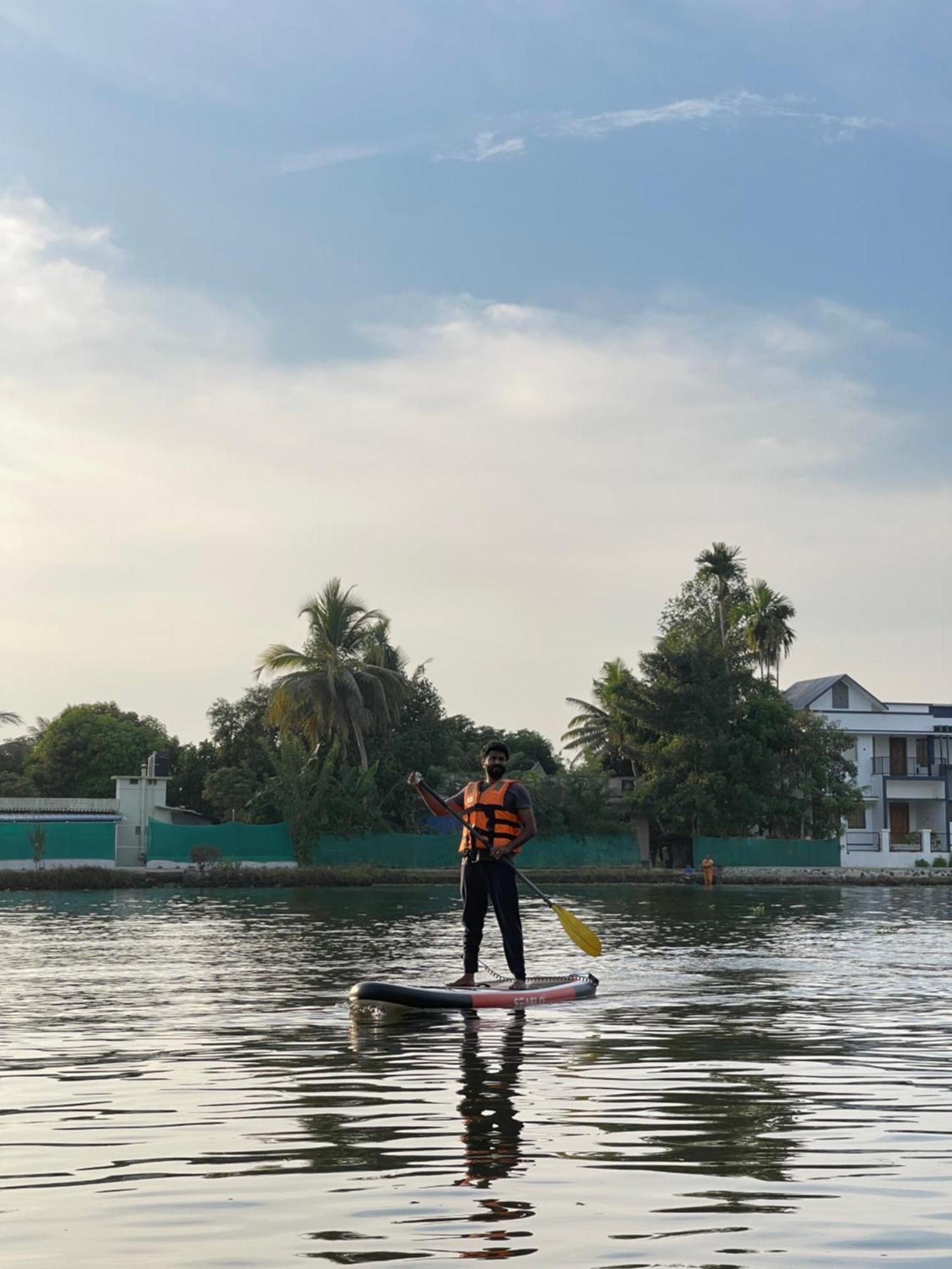 ChampakulamTulsi Kayal Retreat公寓 外观 照片