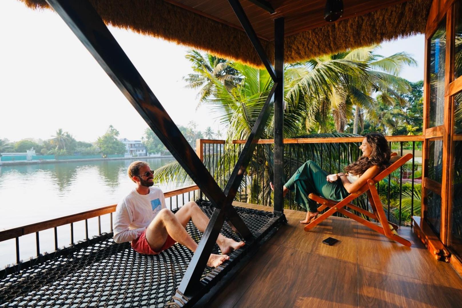 ChampakulamTulsi Kayal Retreat公寓 外观 照片